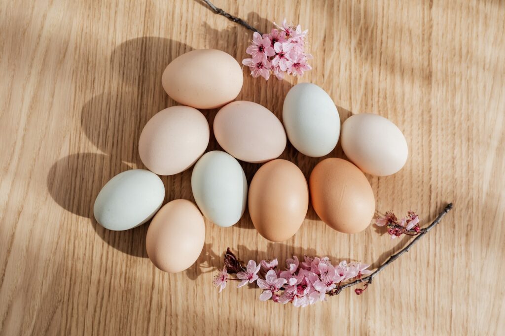 WHAT FOODS HELP BOOST MOOD Eggs