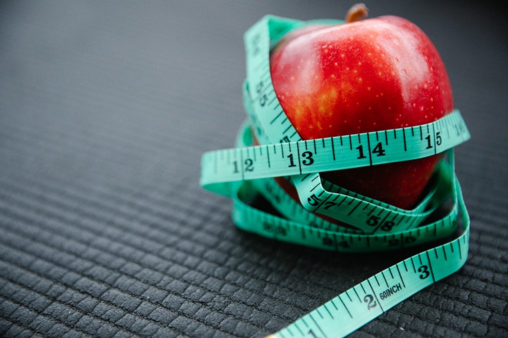 Apple on an empty stomach as a weight management aid