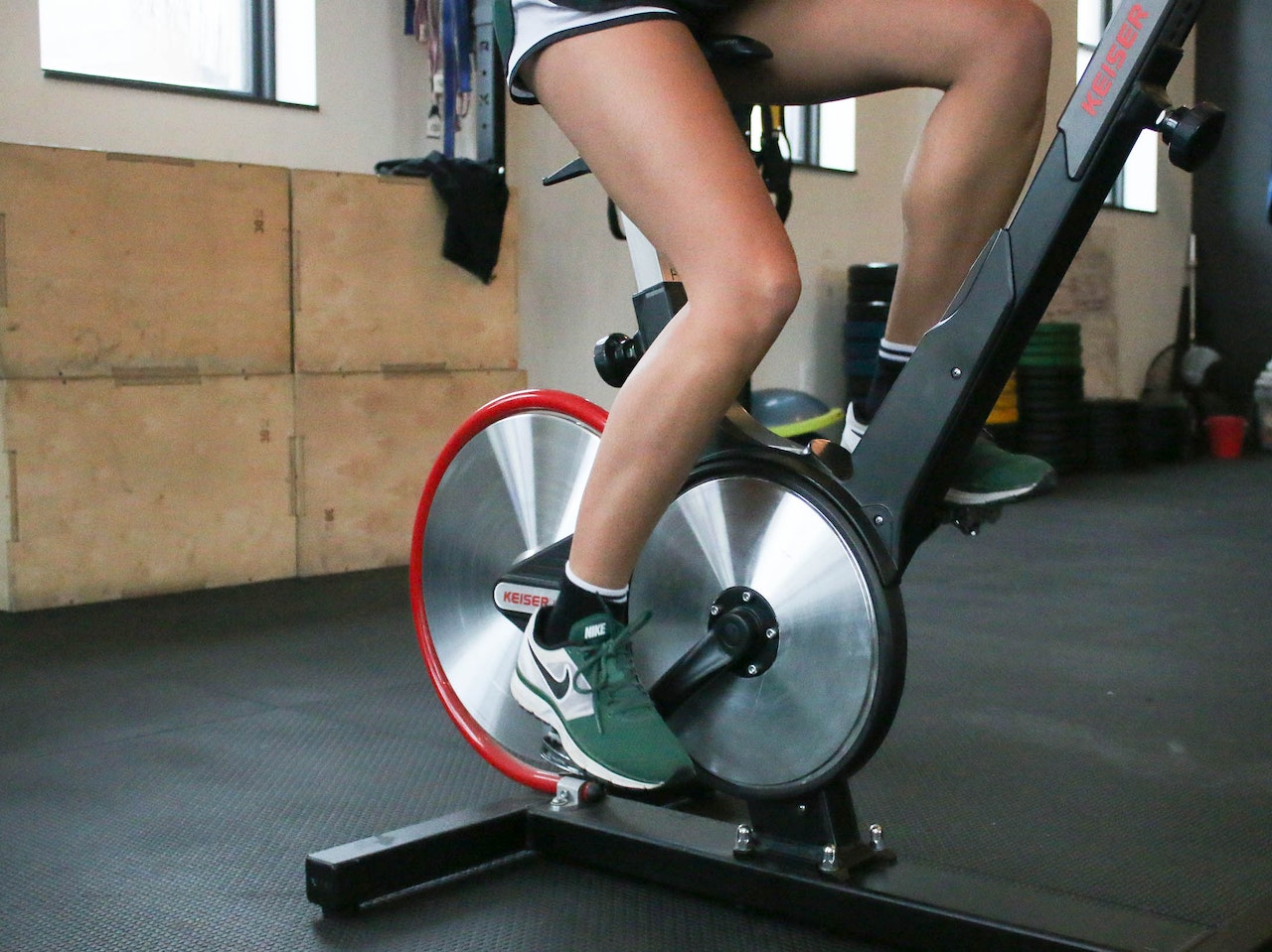 30 minute stationary bike calories