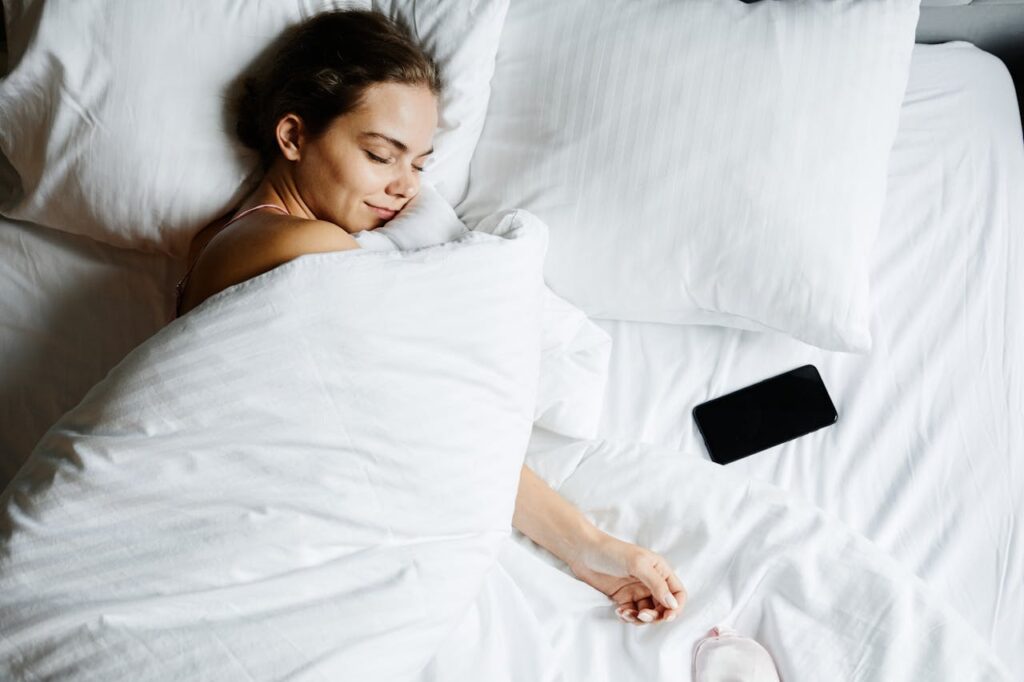 How to Become a Heavy Sleeper Sleep Habits