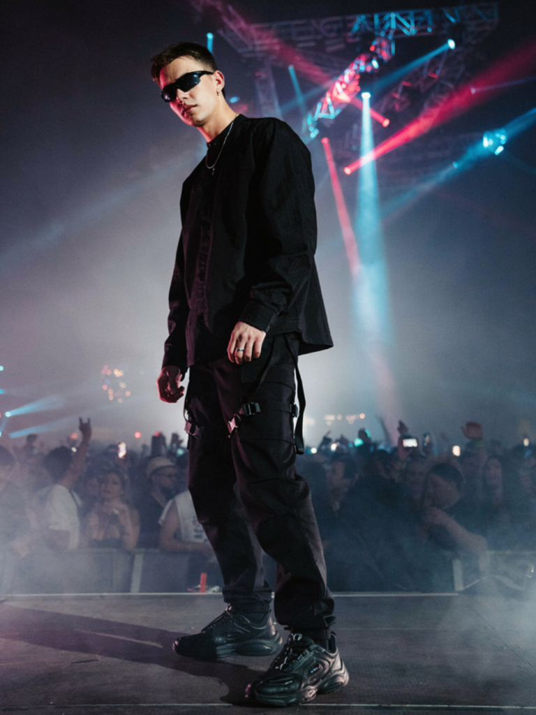 Black EDM Festival Outfit Ideas & Inspiration